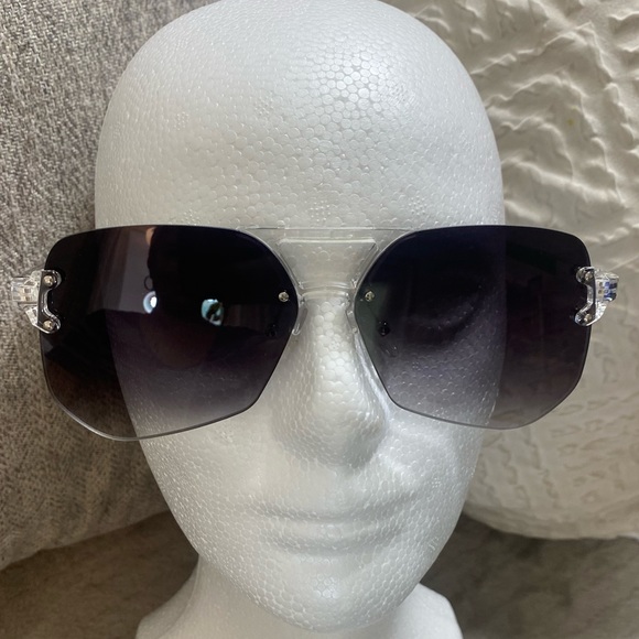 Charcoal ombré Aviator style sunglasses, mutiple colors available. SO CUTE! - Picture 8 of 14